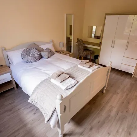 Laurel * Κιλάρνεϊ